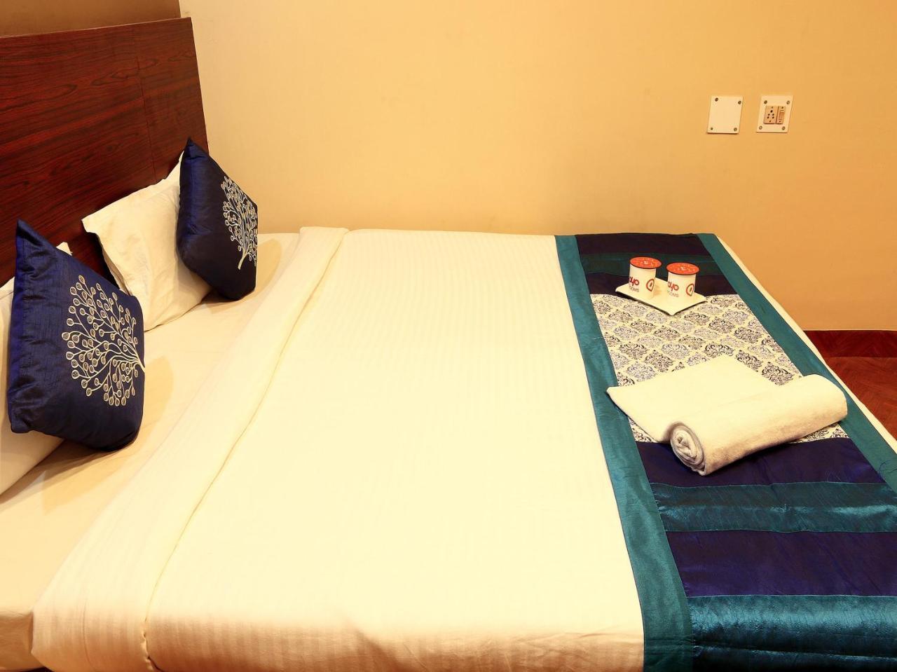 Oyo Rooms Ballygunge Hazra Law College Kalkutta Exterior foto
